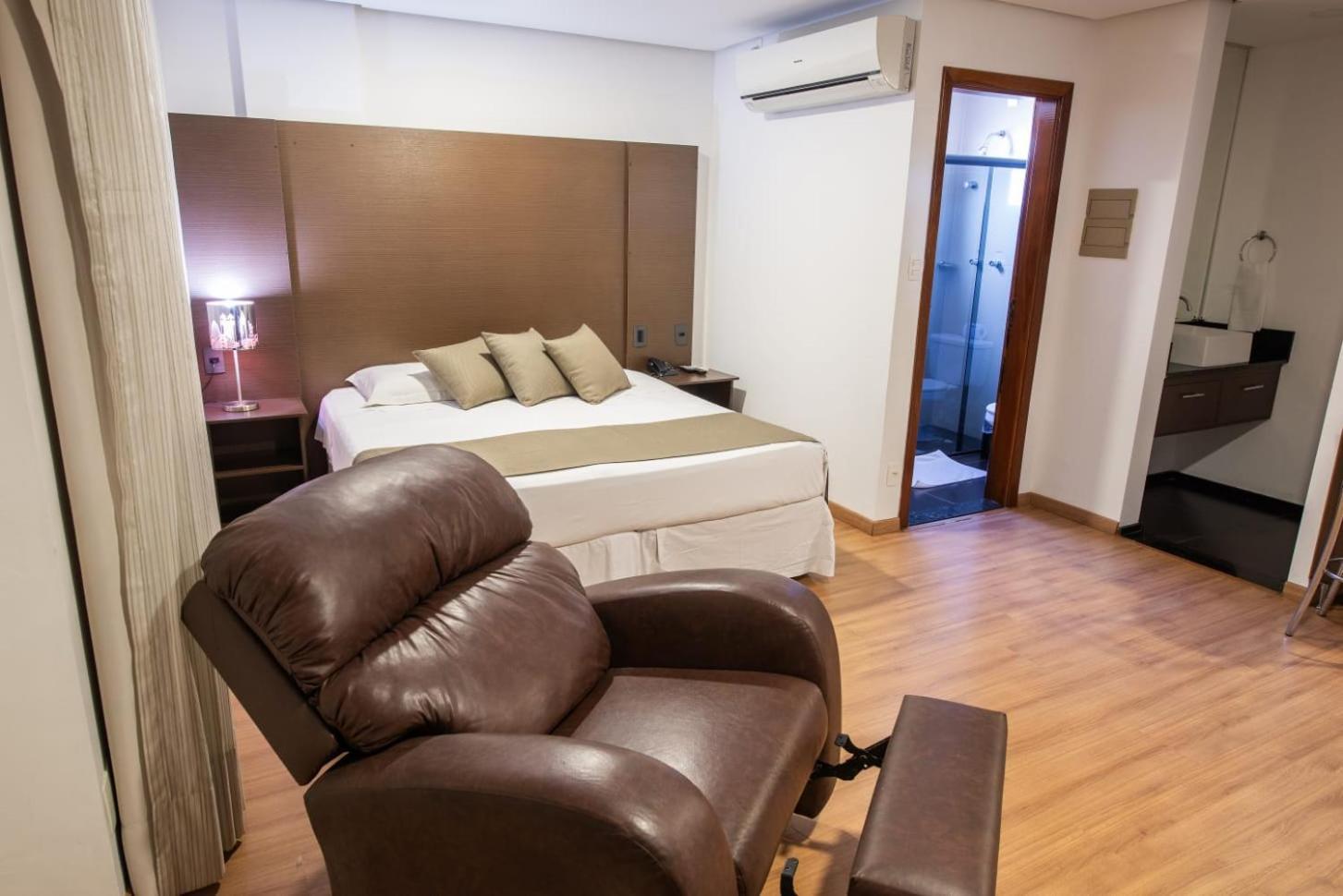 Olavo Bilac Hotel Таубате Экстерьер фото